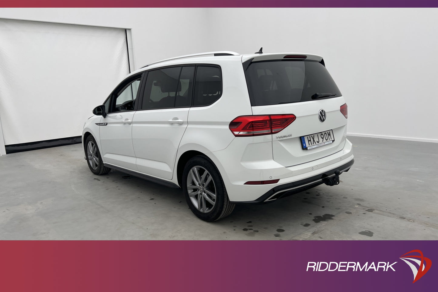 Volkswagen Touran TSI 150hk R-Line 7-sits Pano Kamera Drag