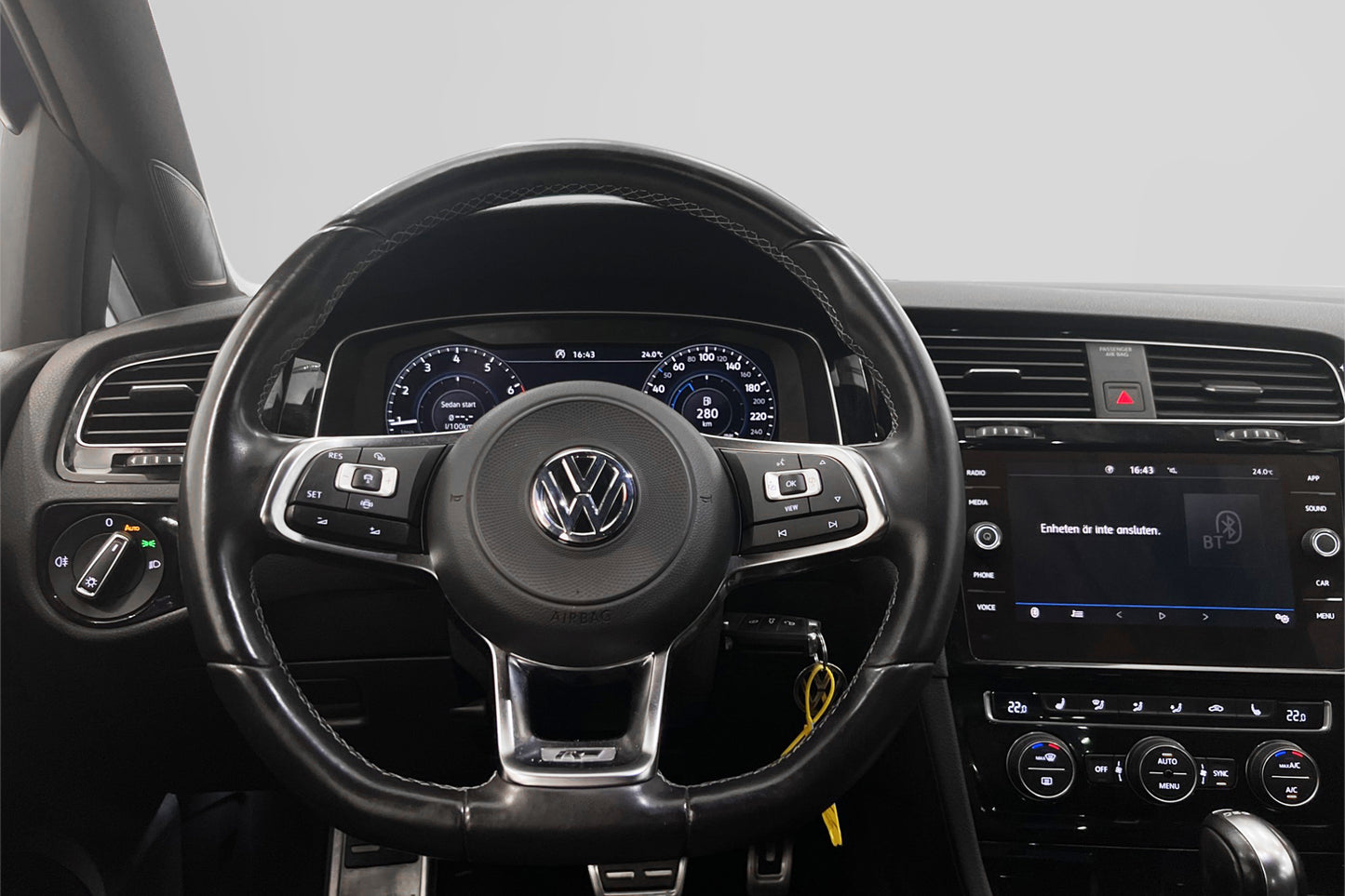 Volkswagen Golf 1.5 TSI 150hk R-line Cockpit Xenon 0.43L/Mil