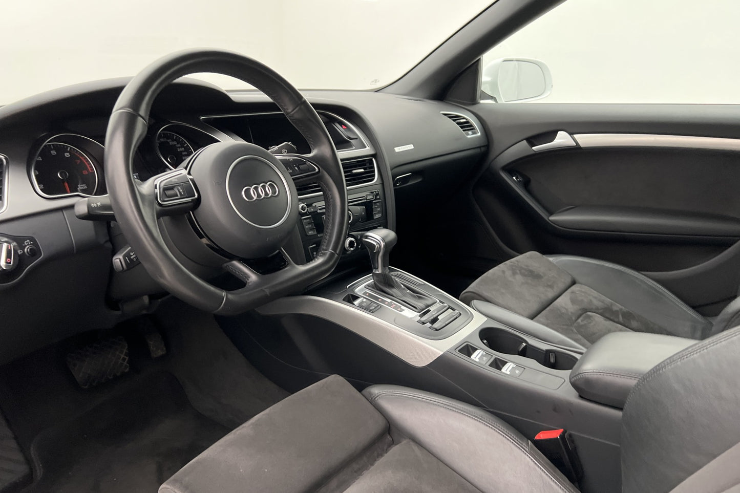 Audi A5 Cabriolet TFSI Q 225hk Comfort Sensorer Halvskinn