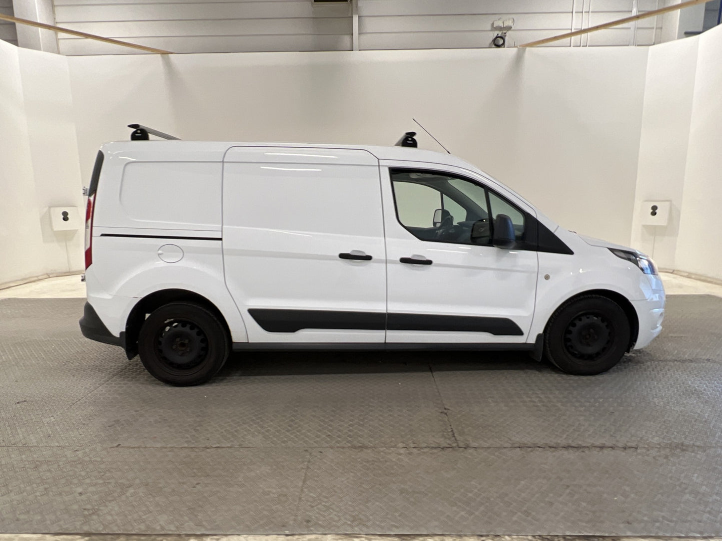 Ford Transit Connect LWB 1.6TDCi Värmare Dragkrok Takräcke