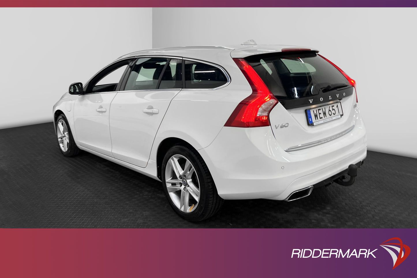 Volvo V60 D5 Plug-in AWD 231hk Summum T-Lucka Kamera VOC