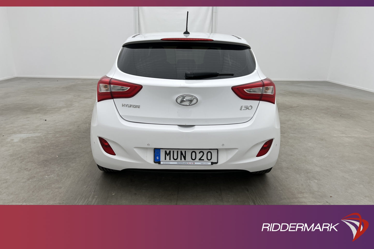 Hyundai i30 CRDi 136hk Premium Värmare Kamera Navi 0.42L/mil