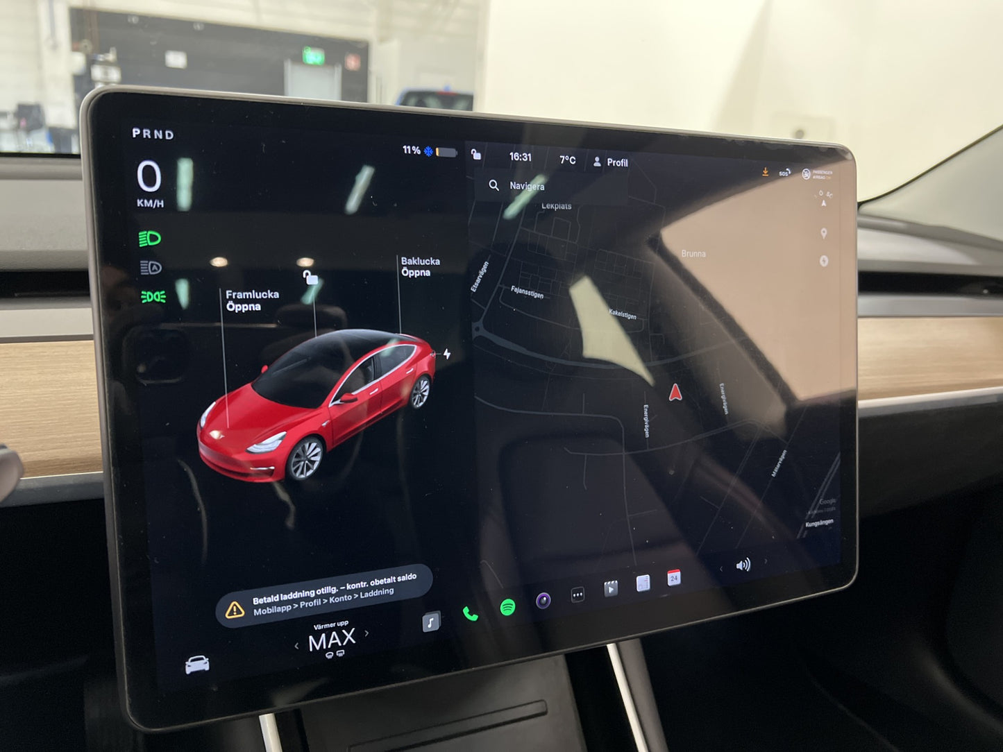 Tesla Model 3 Long Range AWD 440hk Autopilot Svensksåld