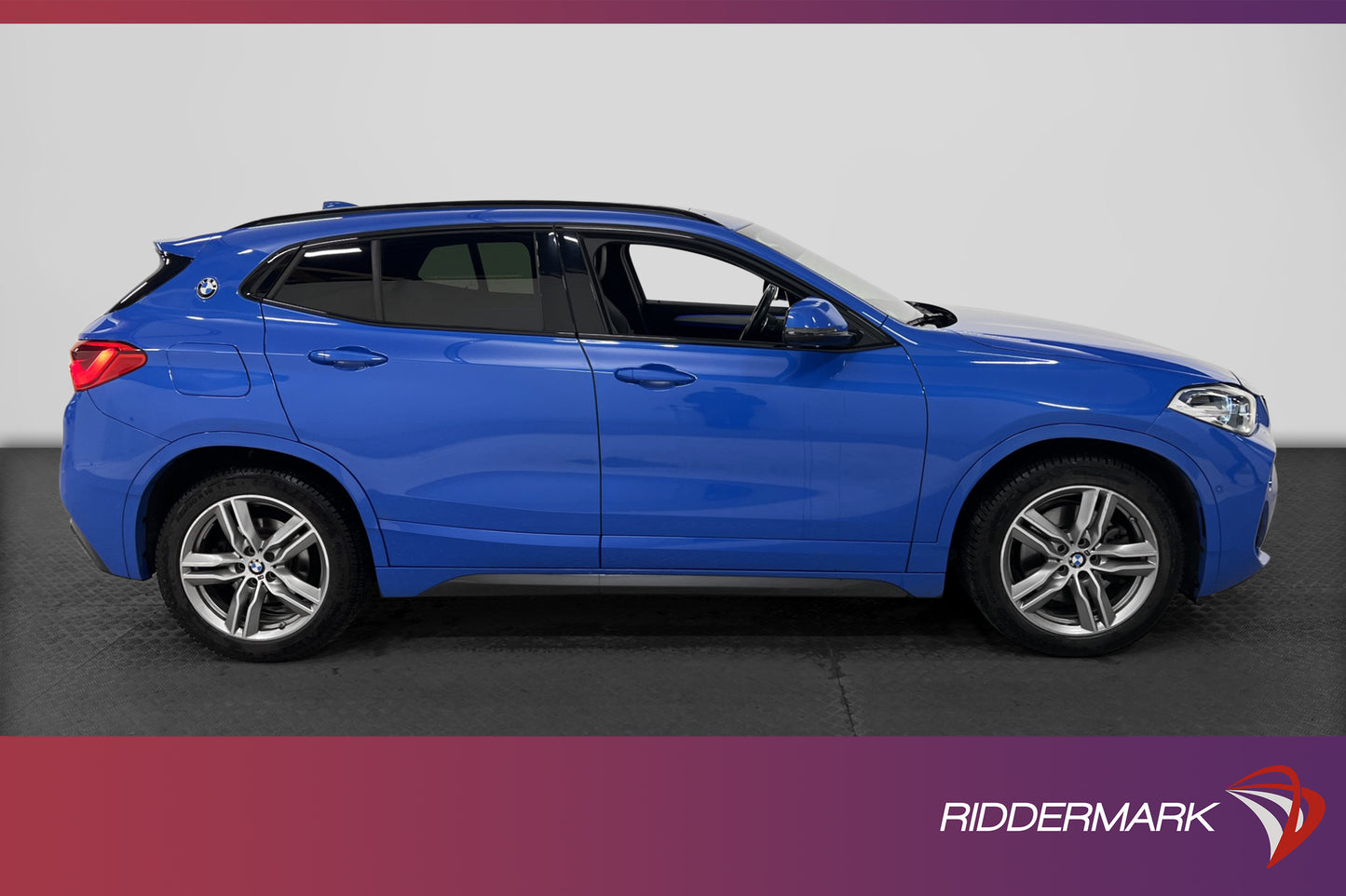 BMW X2 xDrive20d 190hk M-Sport Pano Skinn Kamera HiFi Drag