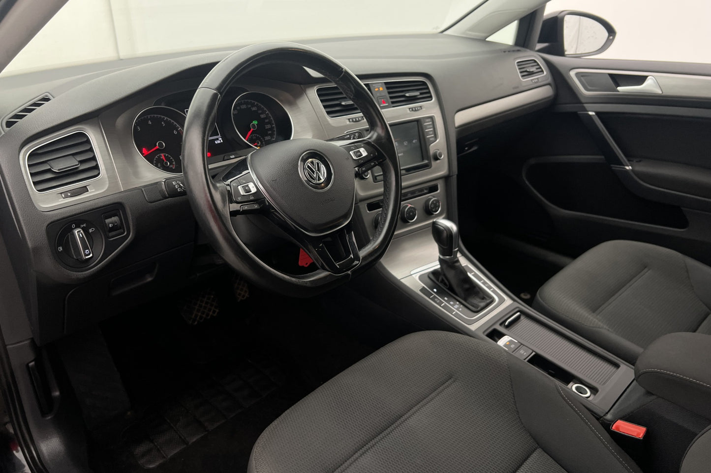 Volkswagen Golf 1.2 TSI 110hk Sensorer Adaptiv-Fart Välserv