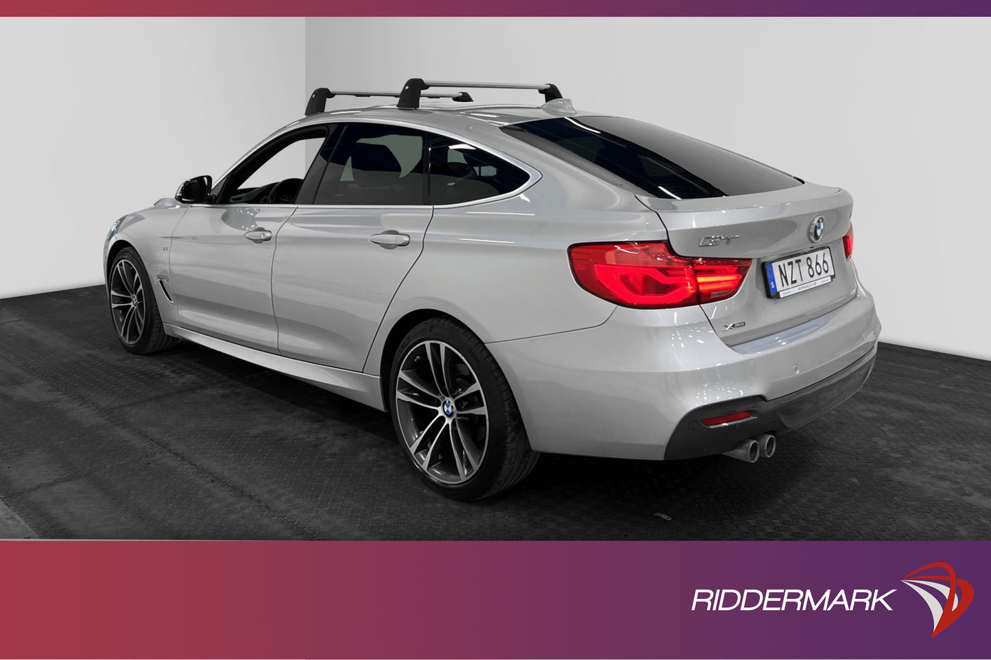 BMW 320 d xDrive GT  M Sport Innovation Pano Navi H/K HUD