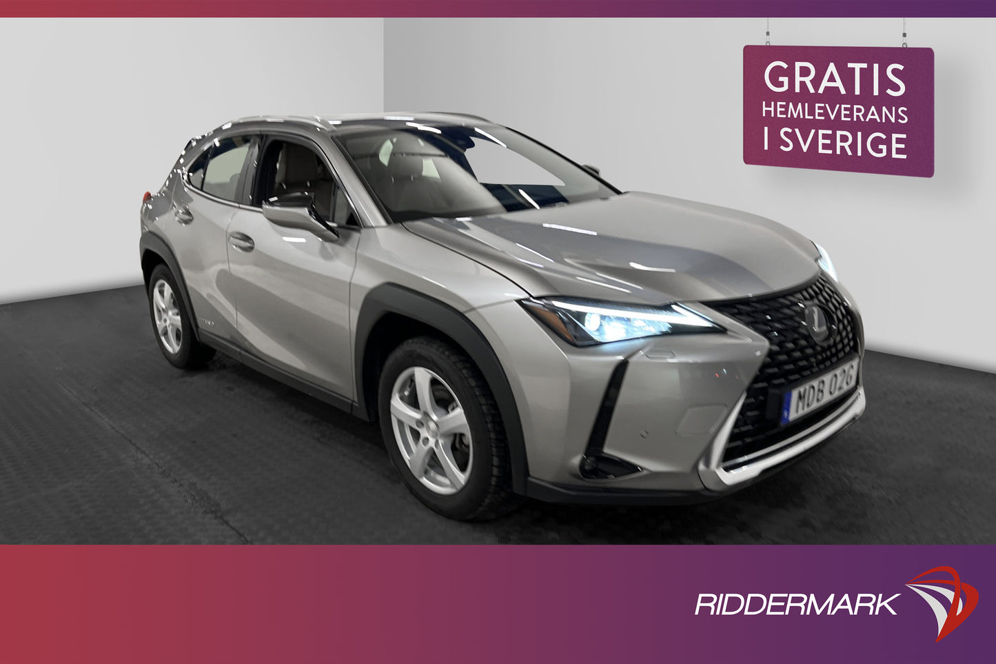 Lexus UX 250h 2.0 B-kamera Drag Navi Nyservad MOMS 184hk