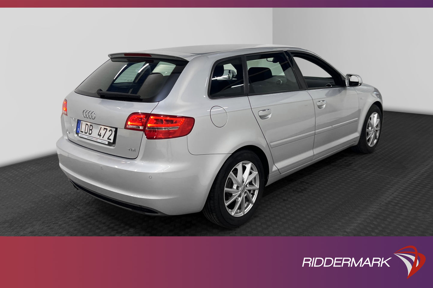 Audi A3 Sportback 2.0 TDI 140hk  S-Line P-sensor LÅGMIL