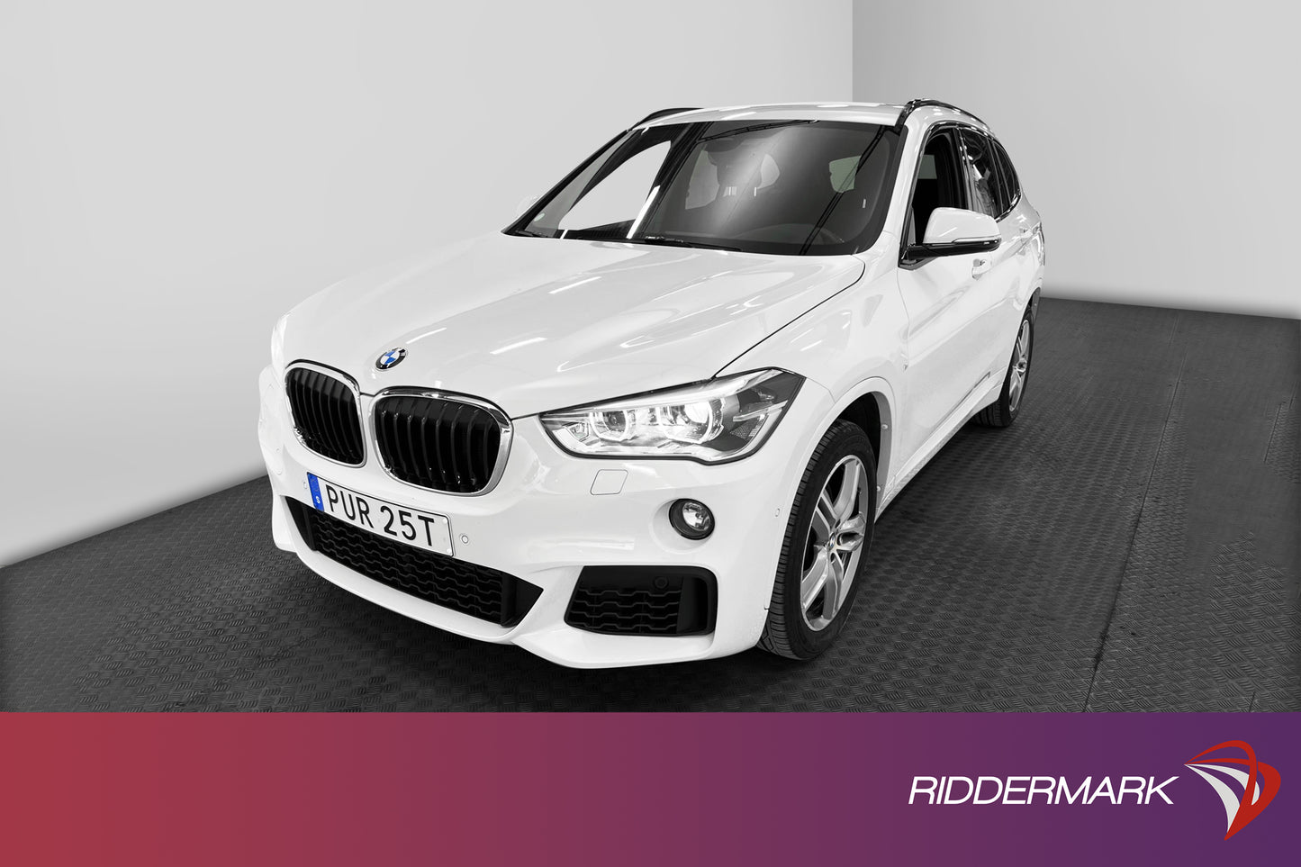 BMW X1 xDrive20i 192hk M-Sport H/K Navi P-Sensorer