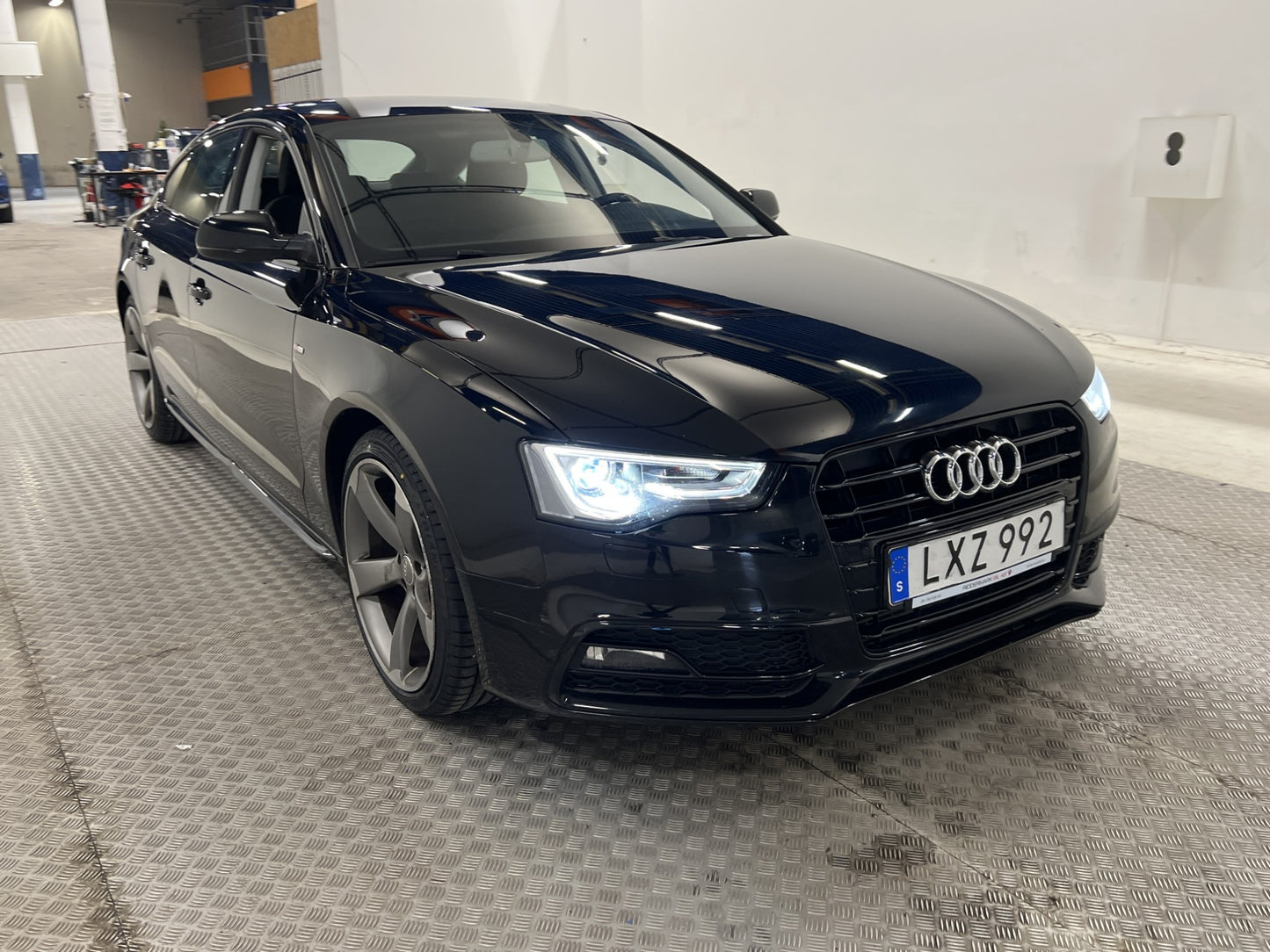 Audi A5 Sportback 1.8 TFSI 177hk S-Line Sensorer RS-fälgar