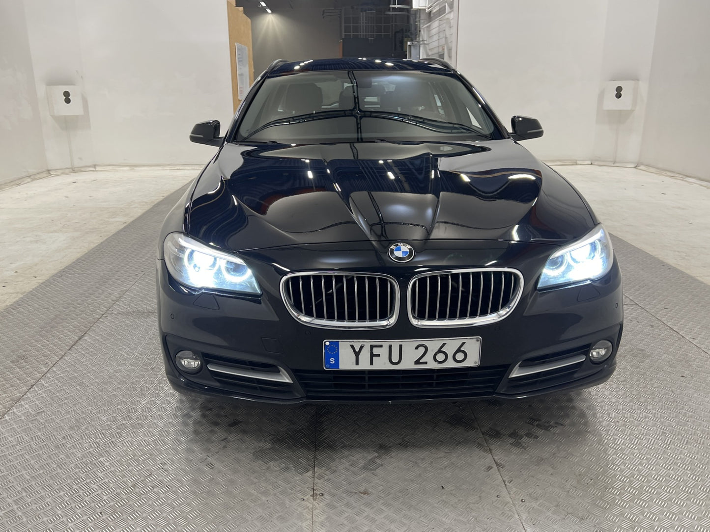 BMW 520d 190hk xDrive Navi Skinn Drag Bluetooth