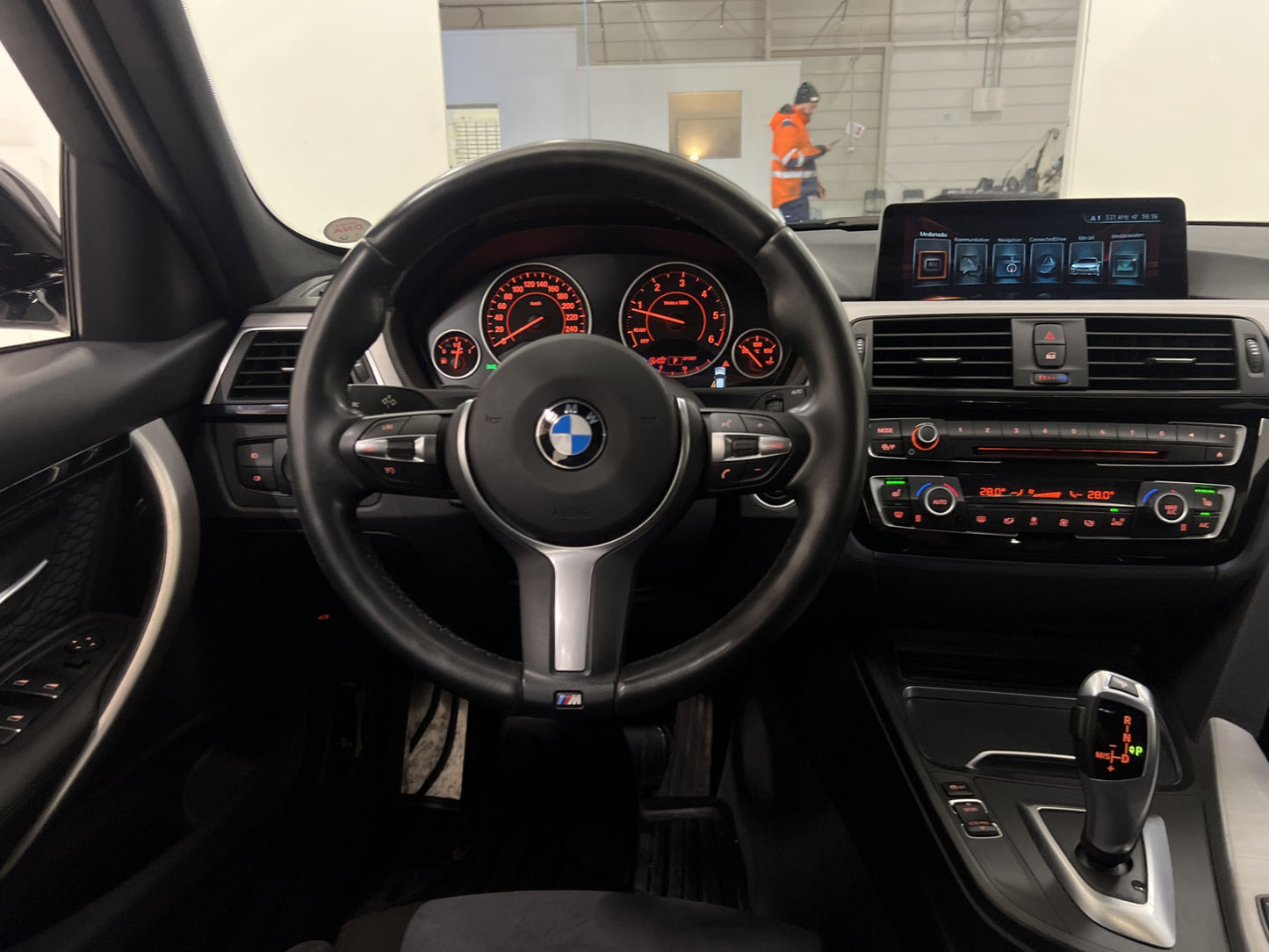 BMW 320 d xDrive Touring 190hk M Sport Kamera Drag Välservad