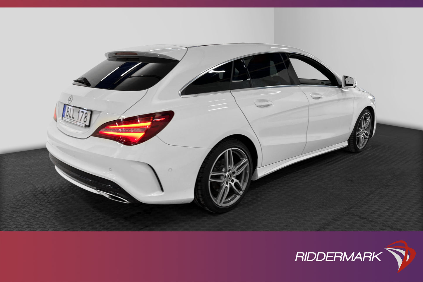 Mercedes-Benz CLA 220 d 4M 177hk SB AMG Panorama B-Kam Drag