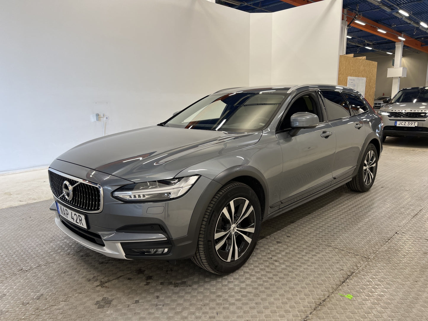 Volvo V90 Cross Country D4 AWD D-Värm VOC Skinn HUD 360° GPS