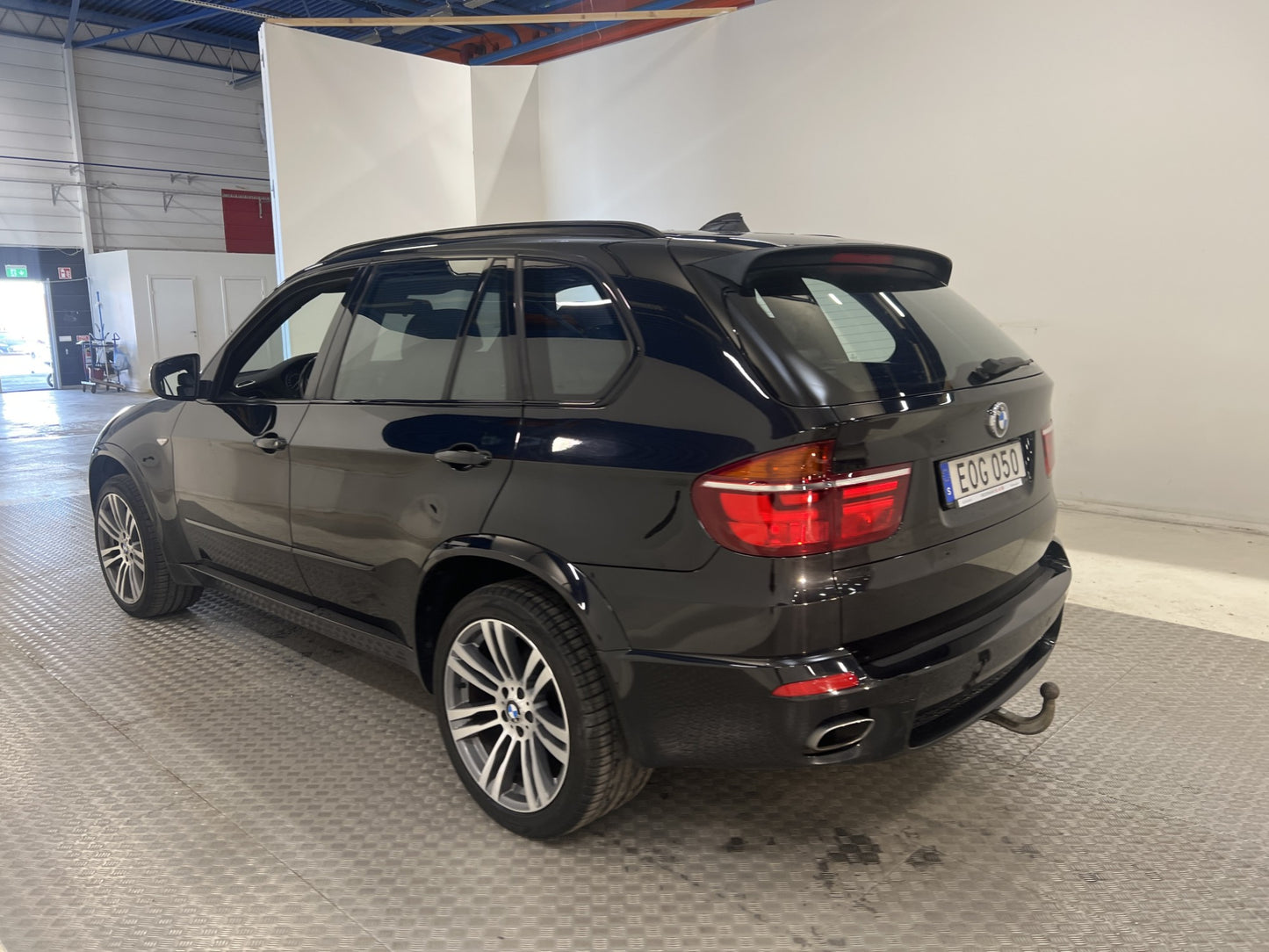 BMW X5 xDrive30d 245hk M Sport M-värme Pano Skinn Drag