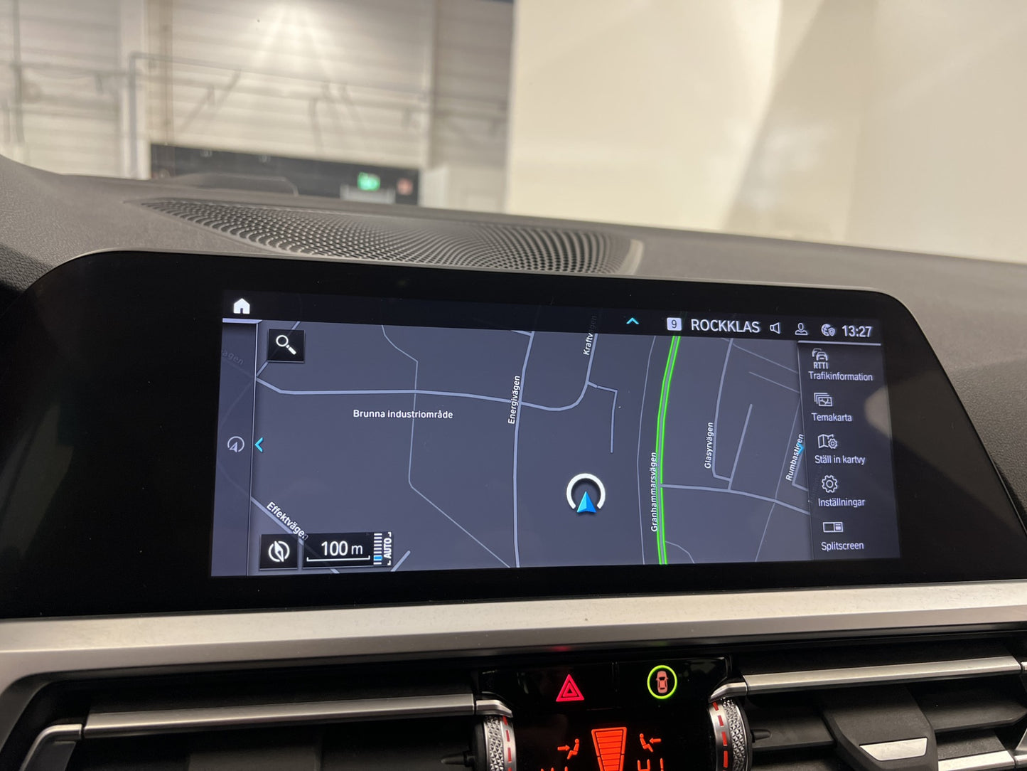 BMW 330 e Touring 292hk Sport line Cockpit Navi Ambient MOMS