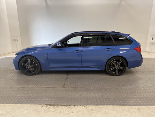 BMW 330d xDrive 258hk M-Sport Skinn Värmare Kamera Drag Navi