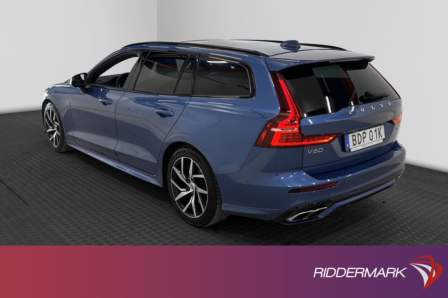 Volvo V60 T5 AWD 250hk R-Design H/K Pano Kamera Blis MOMS