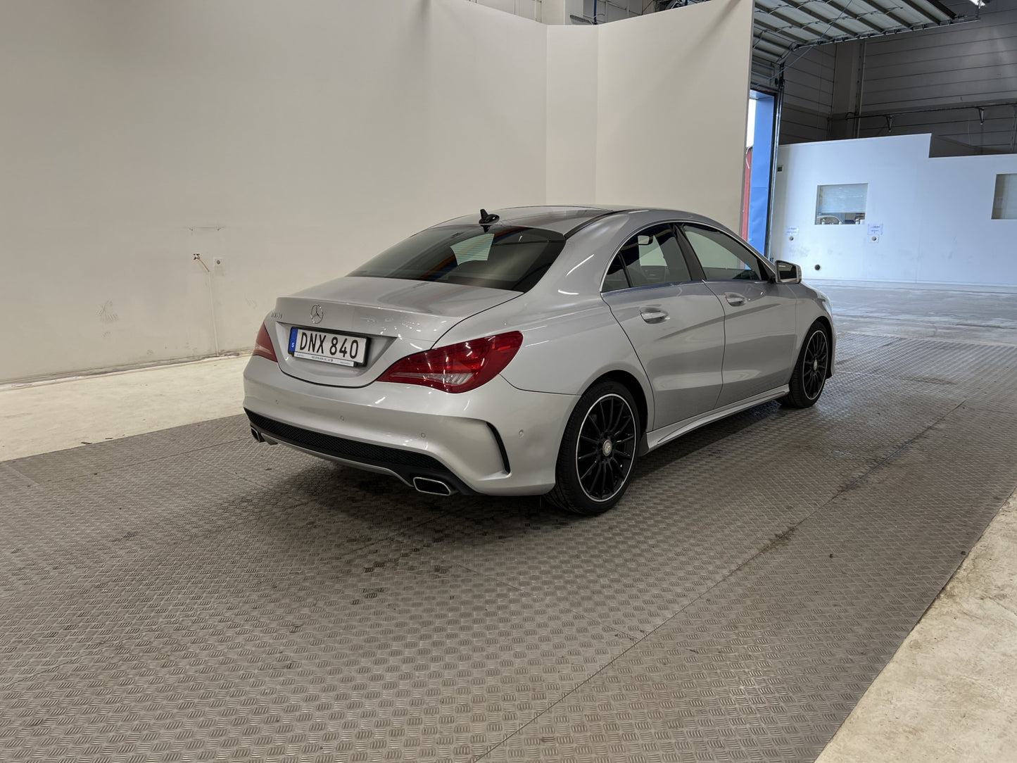 Mercedes-Benz CLA 180 122hk AMG Sport Panorama B-Kamera Eu6