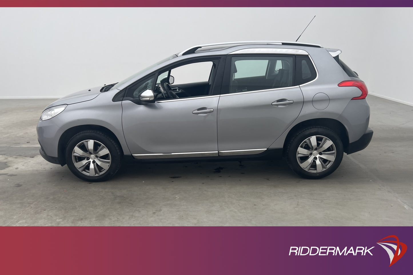 Peugeot 2008 1.2 VTi 82hk Allure Pano Sensorer Välservad