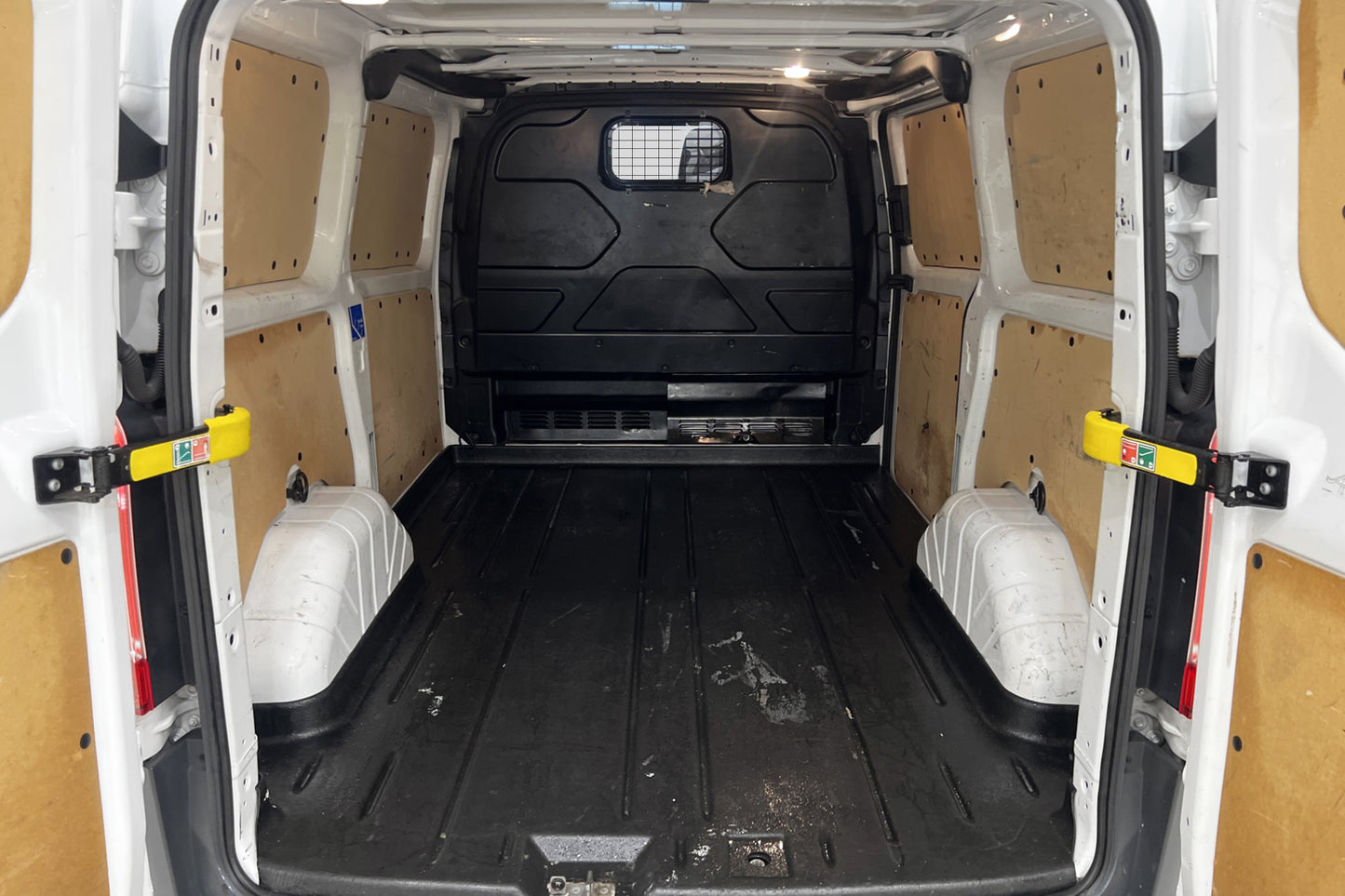 Ford Transit Custom 2.0TDCi Värmare Dragkrok PDC Moms