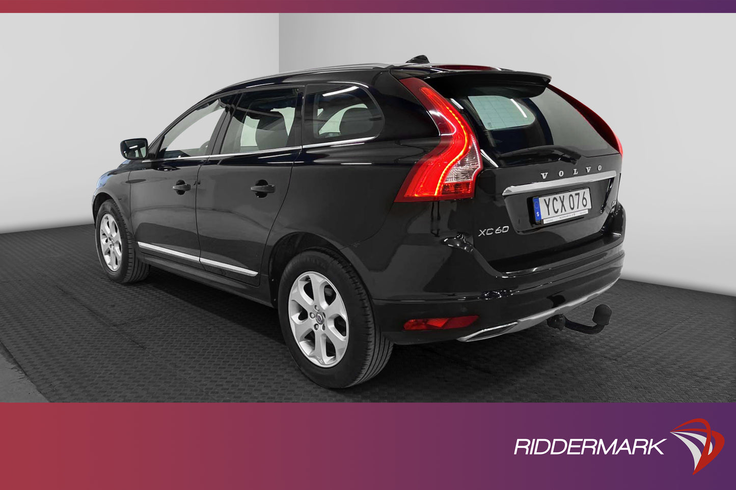 Volvo XC60 D4 190hk AWD Summum D-Värm Pano VOC Navi Skinn