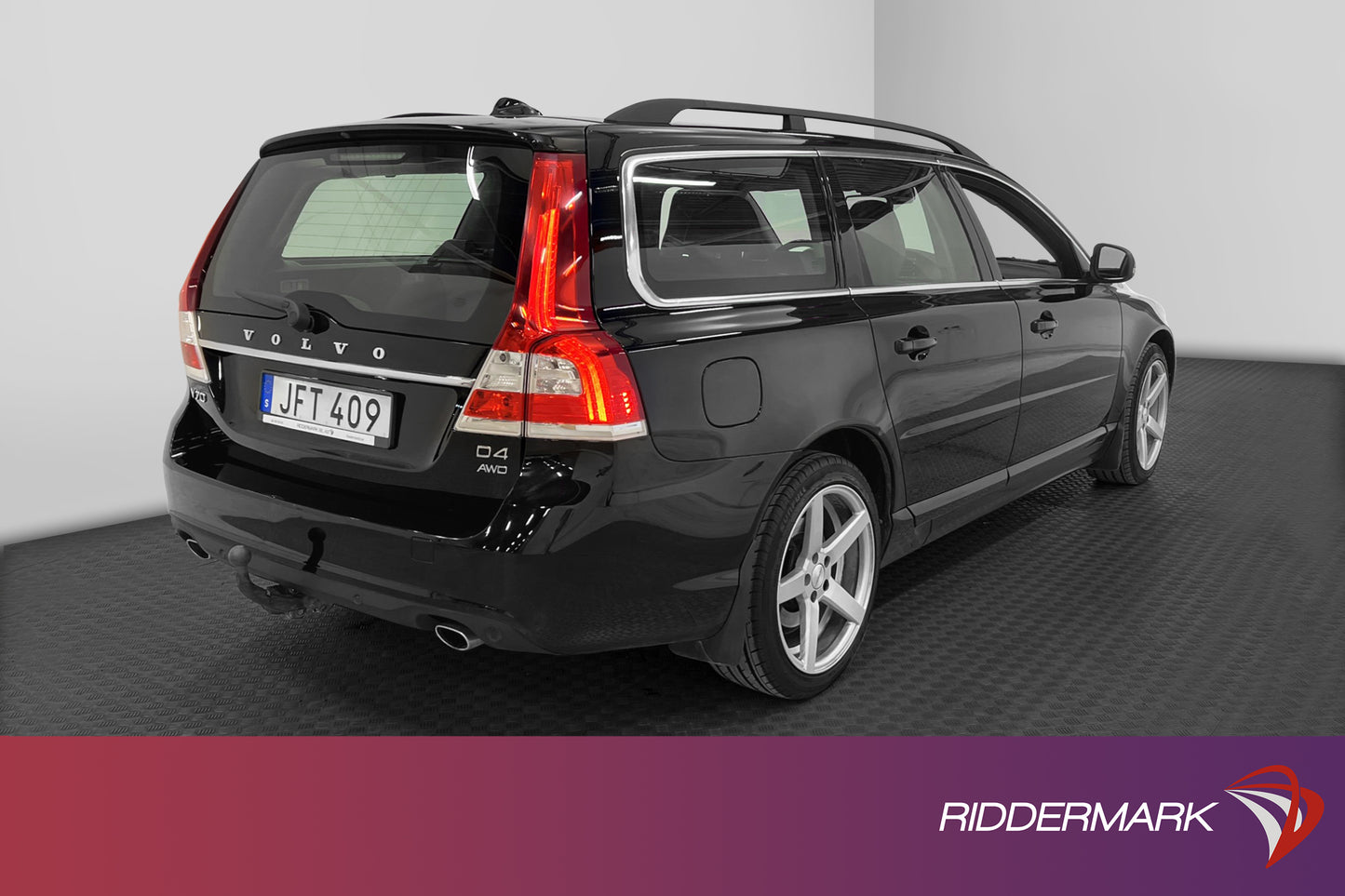 Volvo V70 D4 AWD Momentum VOC Navi Taklucka PDC Välservad