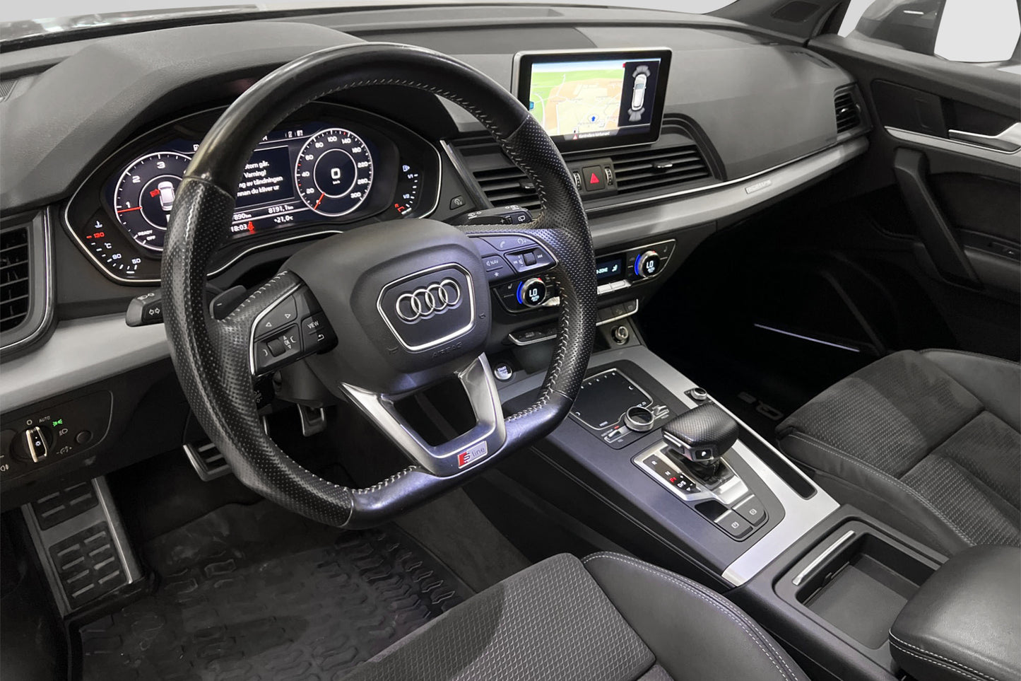 Audi Q5 2.0 TDI quattro  Full S-line Cockpit B&O Navi D-värm