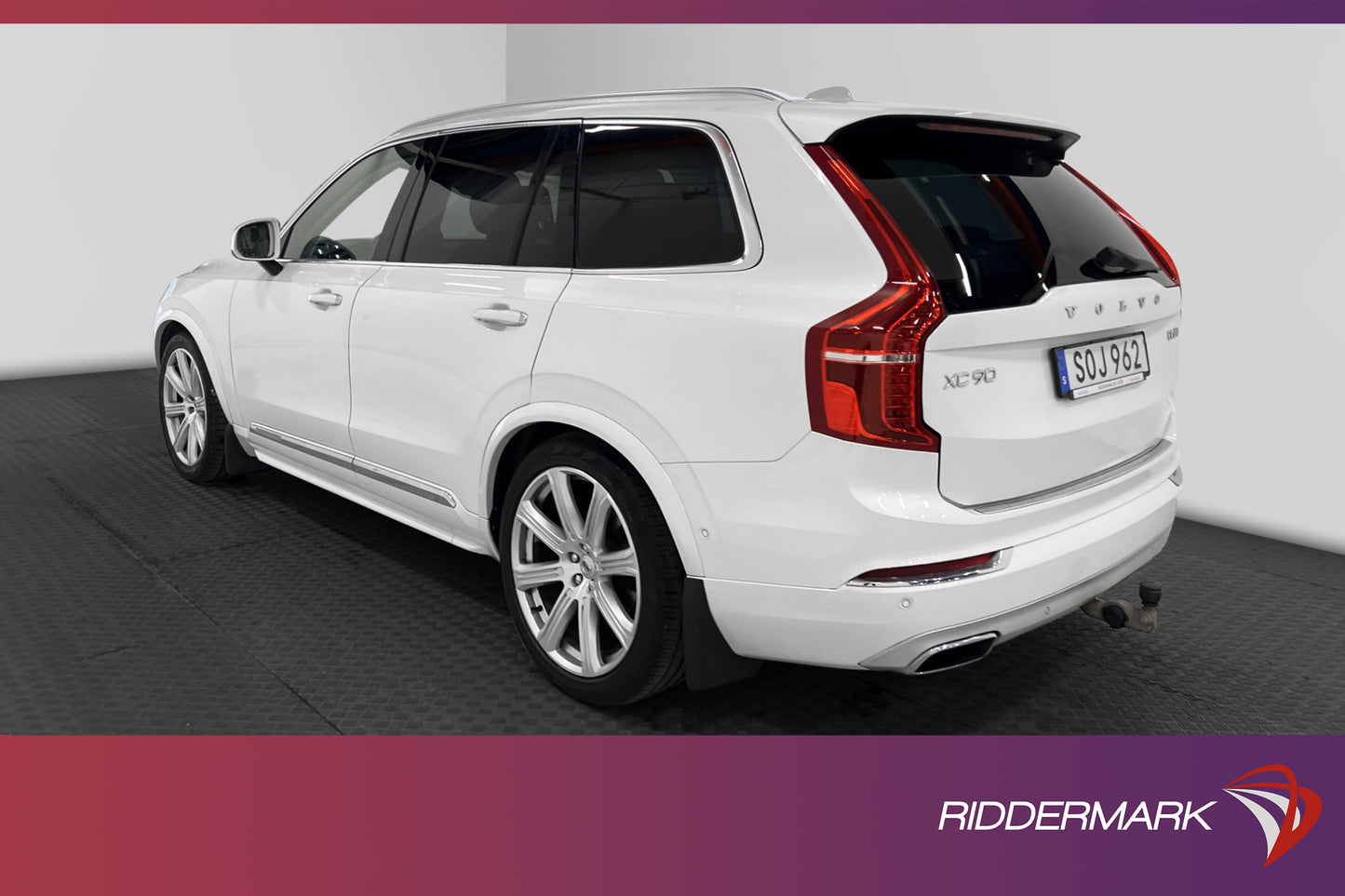 Volvo XC90 D5 AWD 225hk Inscription 7-sits Pano Luftfj B-Kam