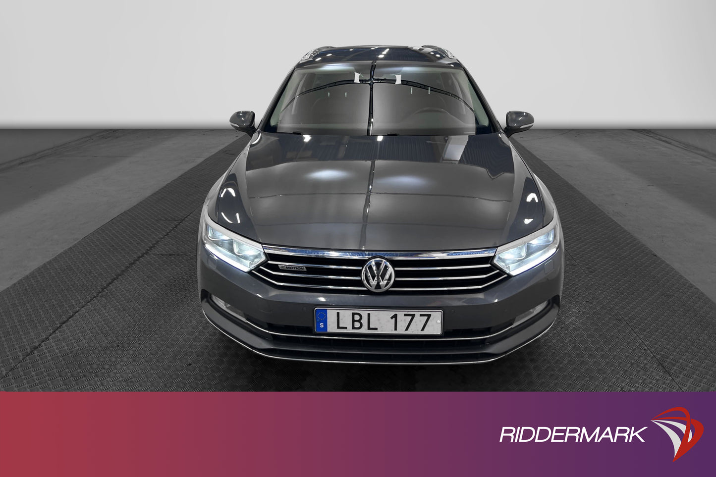 Volkswagen Passat 4M 190hk Värmare Skinn Keyless Drag