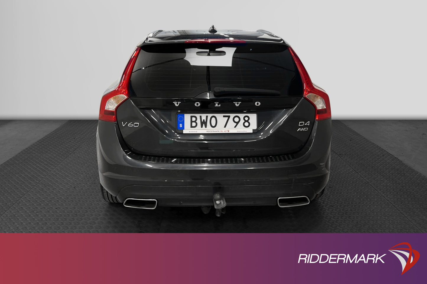 Volvo V60 D4 AWD 181hk Summum VOC Värmare Drag Välservad