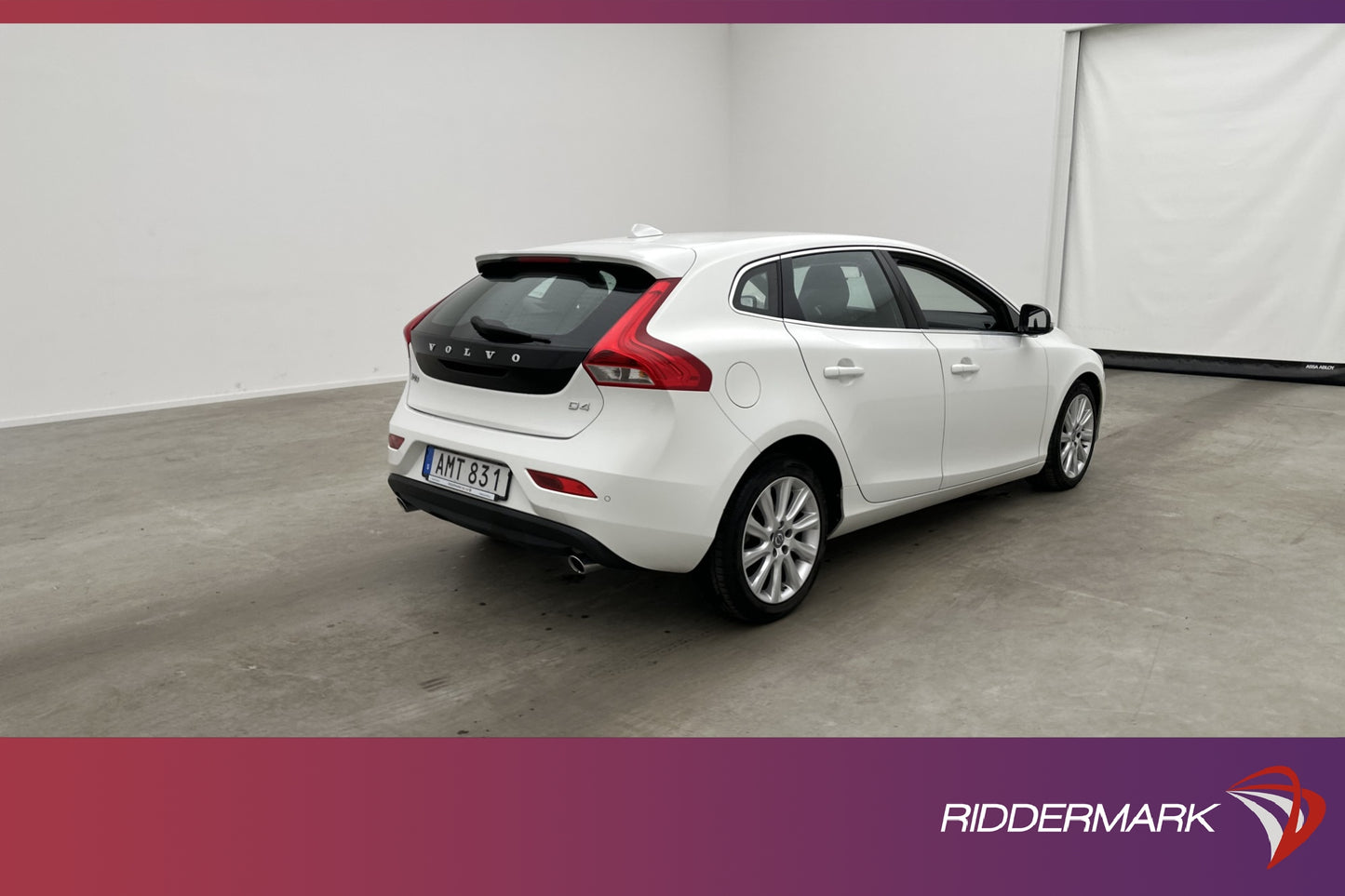 Volvo V40 D4 190hk Momentum Värmare Sensorer Välservad