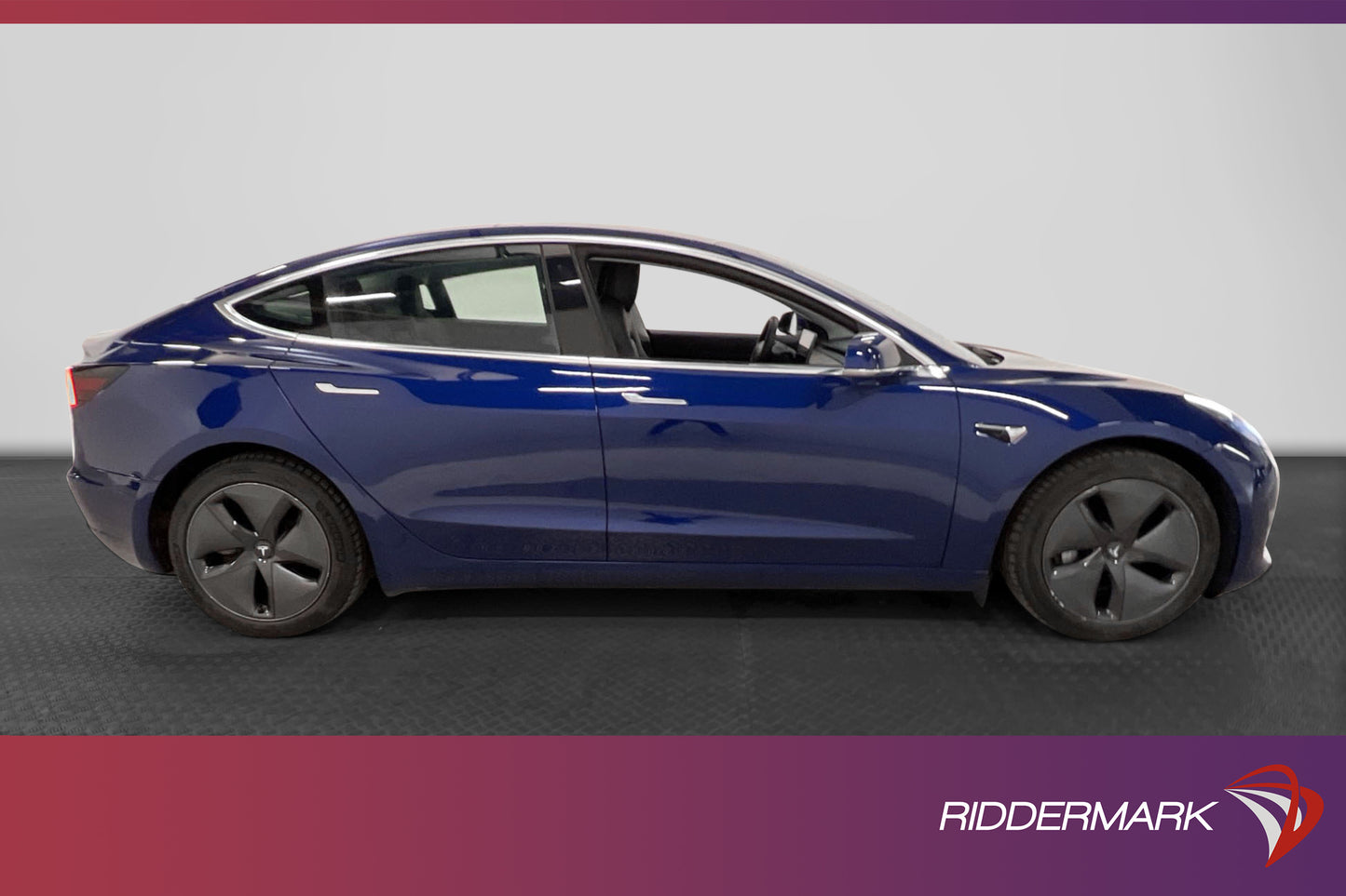 Tesla Model 3 Long Range AWD 440hk Svensksåld Dragkrok