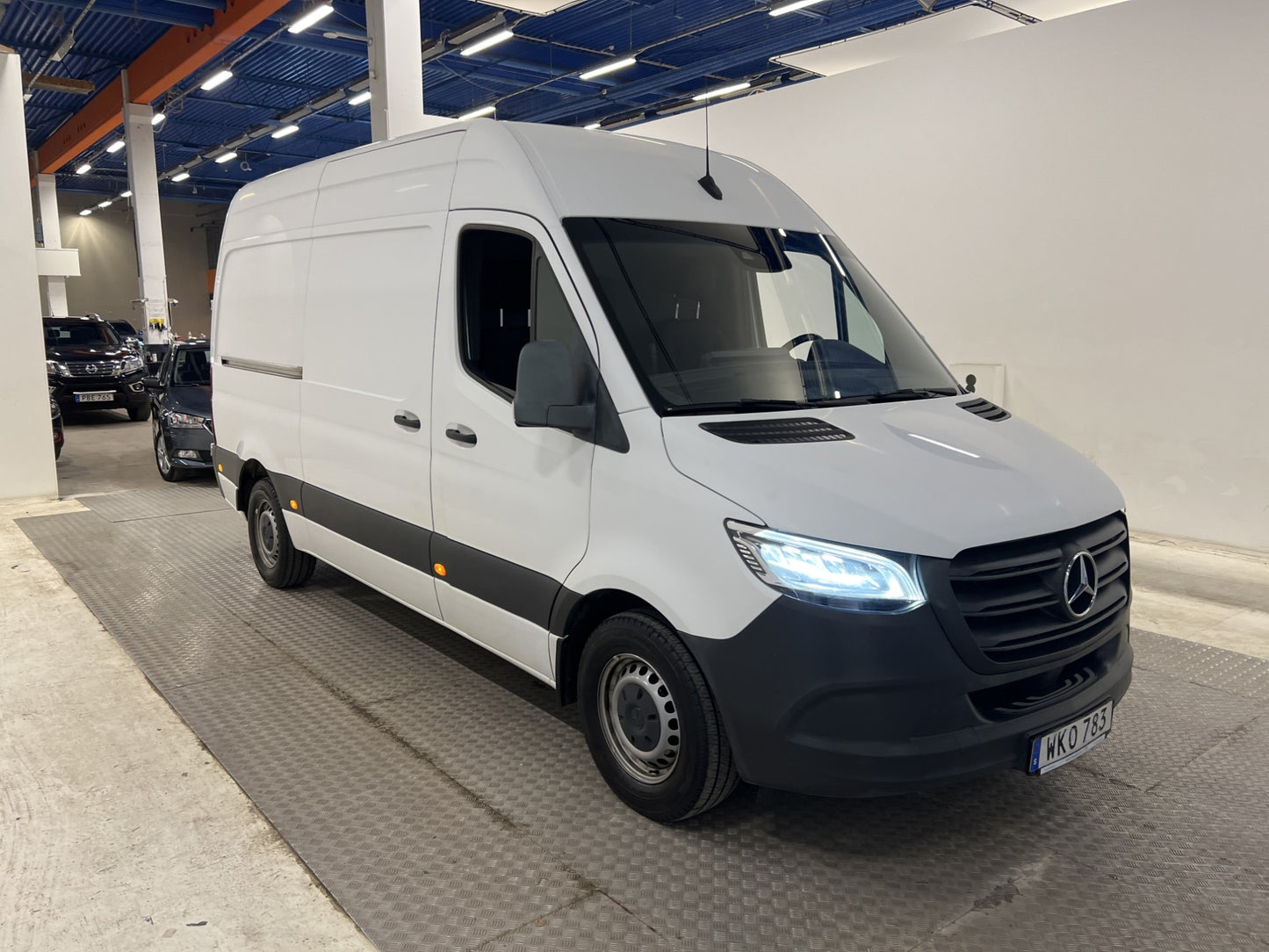 Mercedes-Benz Sprinter L2H2 316 Värmare Drag B-Kamera Moms