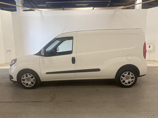 Fiat Doblo Maxi 1.6 105hk V-inredd B-Kamera 1-Ägare Moms