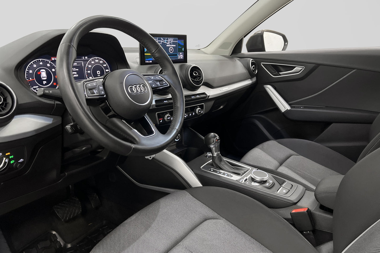 Audi Q2 35 TFSI 150hk Proline Sport Cockpit Navi Sensorer