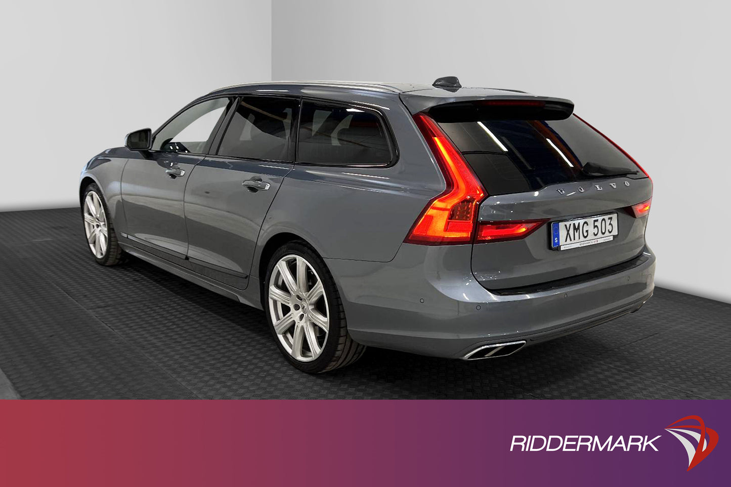 Volvo V90 D5 AWD 235hk Inscription VOC B&W Pano 360° Navi