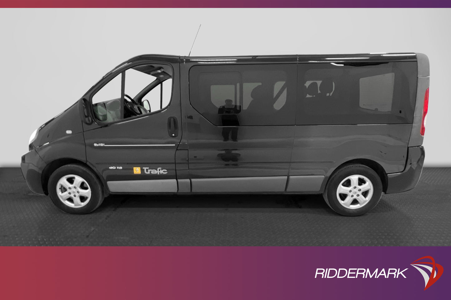 Renault Trafic Kombi Black Edt Lång 2.0dCi Dragkrok 9-Sits