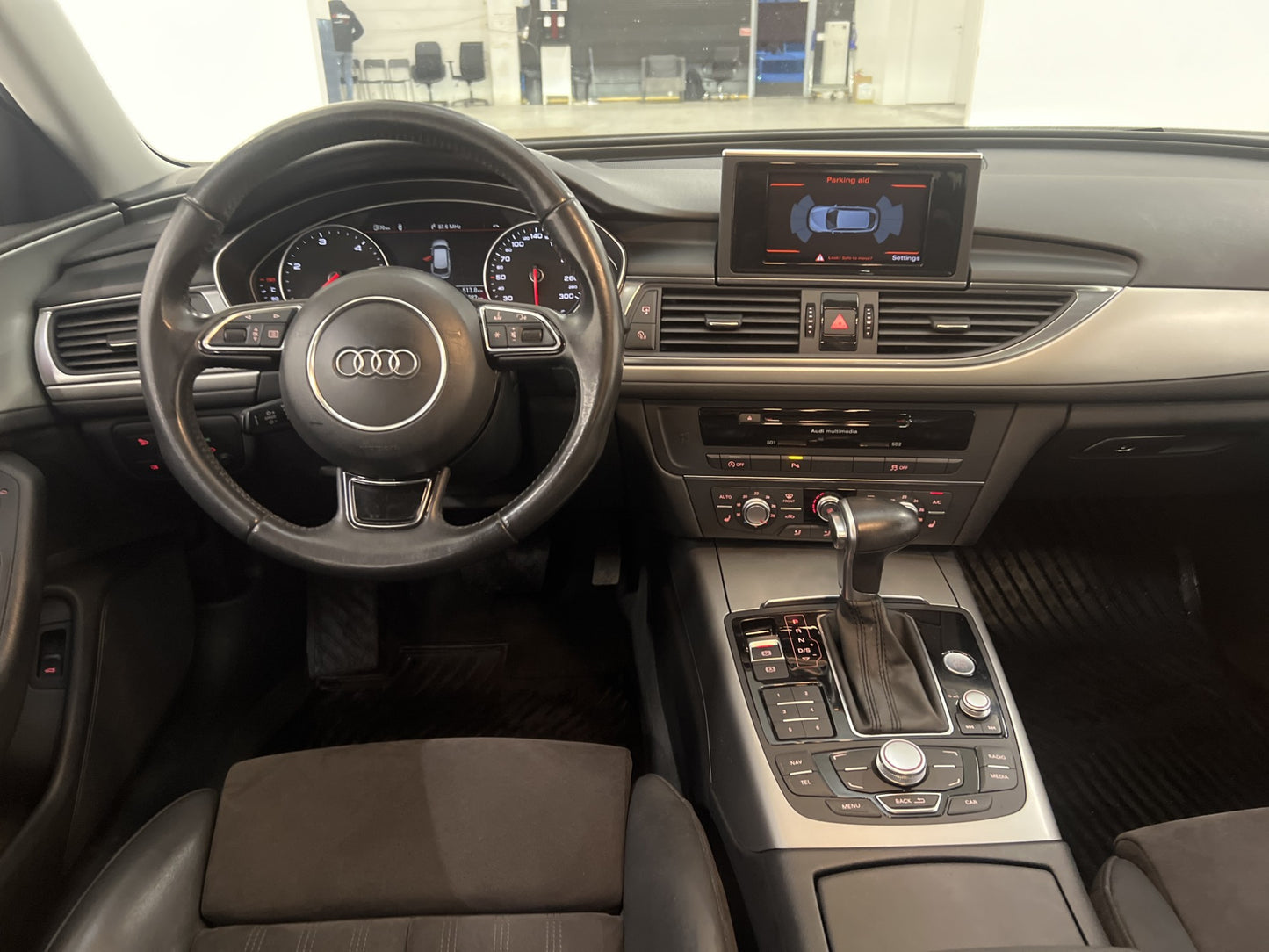 Audi A6 2.0 TDI 177hk Skinn/Alcantara Drag PDC 0,45l/mil