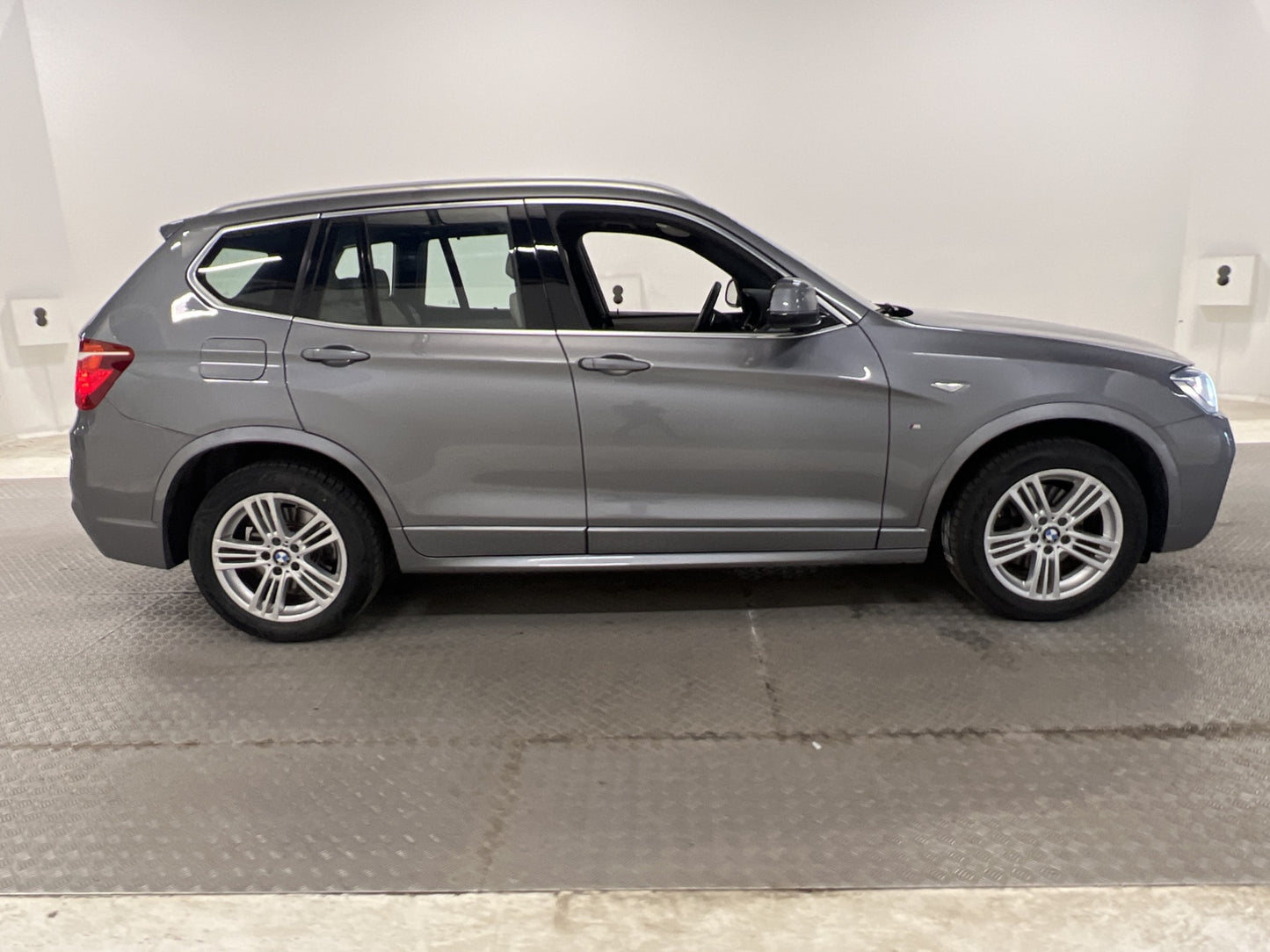 BMW X3 xDrive20d 190hk M Sport H/K Skinn Navi B-kamera