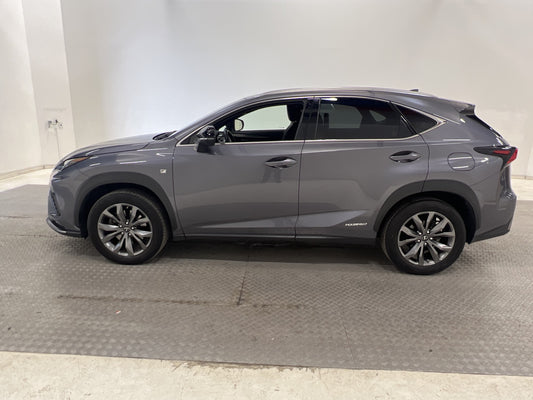 Lexus NX 300h 2.5 AWD E-CVT 197hk F Sport B-Kam Navi