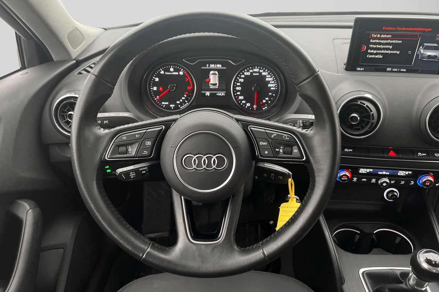 Audi A3 35 TFSI 150hk Proline Sensorer CarPlay Adaptiv Fart.