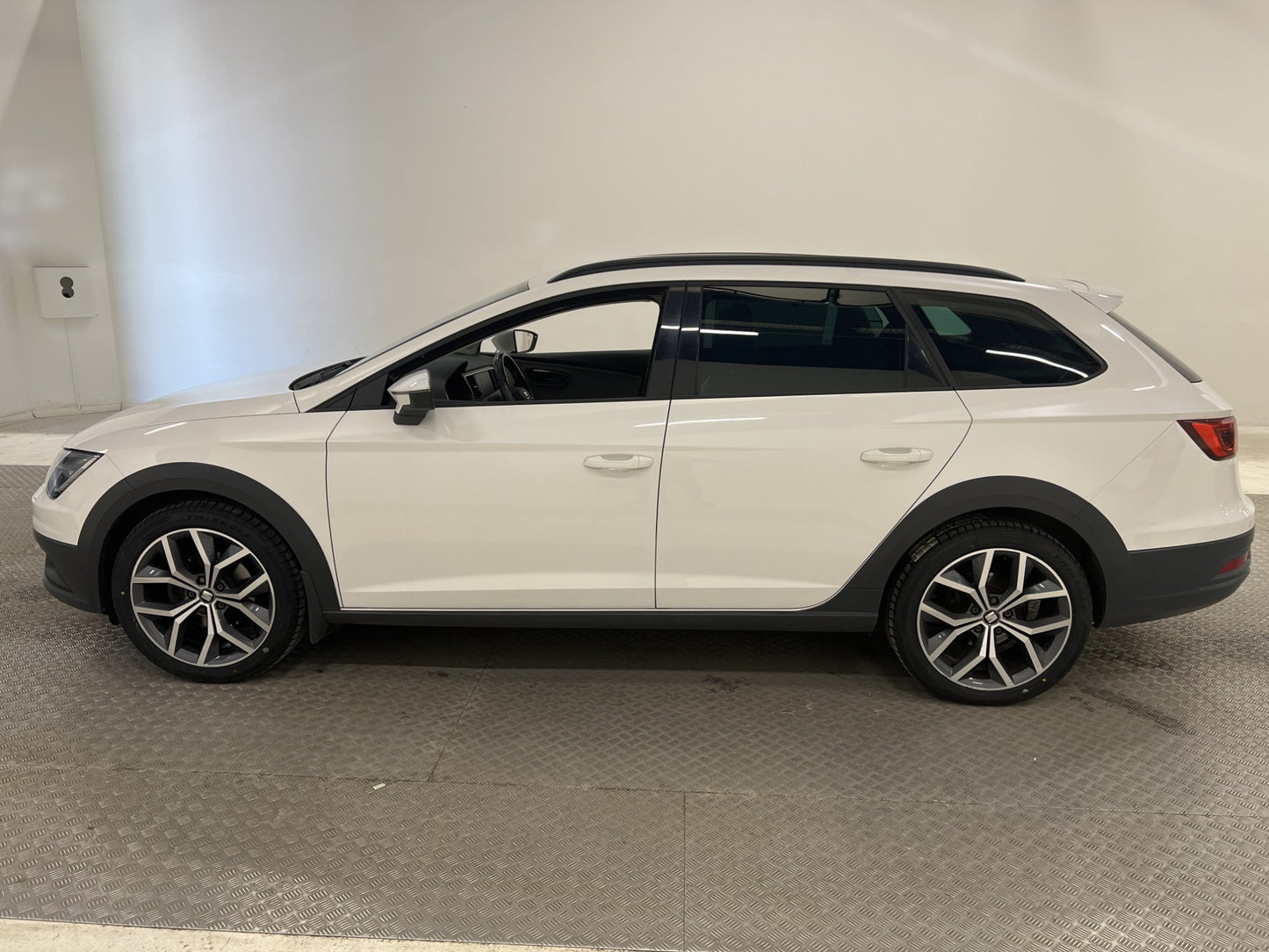 SEAT Leon X-Perience 1.4 TSI M-värm B-kamera Halvskinn Drag