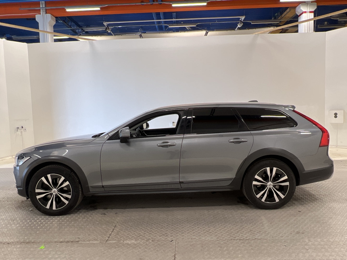 Volvo V90 Cross Country D4 AWD D-Värm VOC Skinn HUD 360° GPS