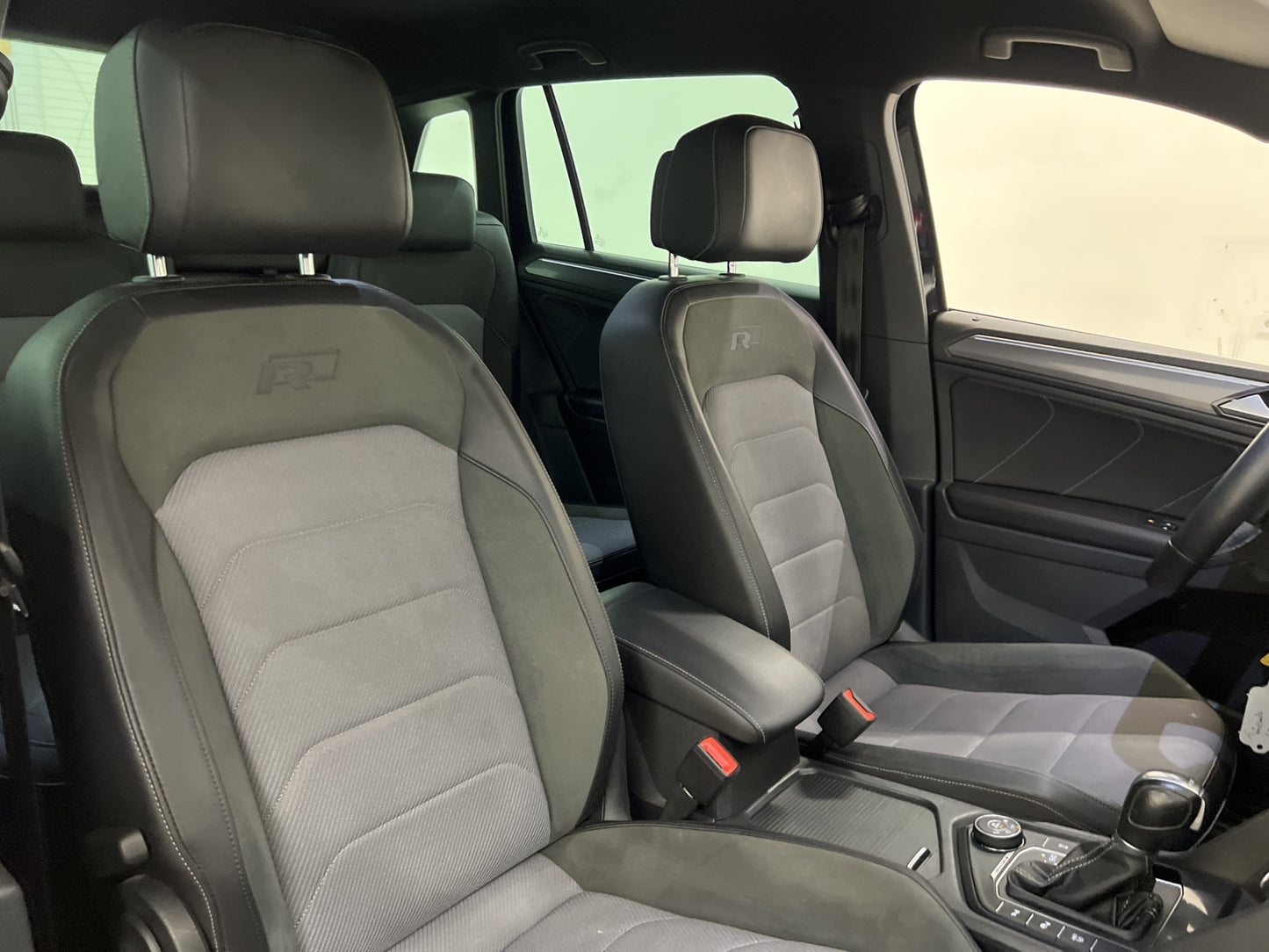 Volkswagen Tiguan 2.0 TDI 4M R-Line Cockpit D-Värm B-Kamera