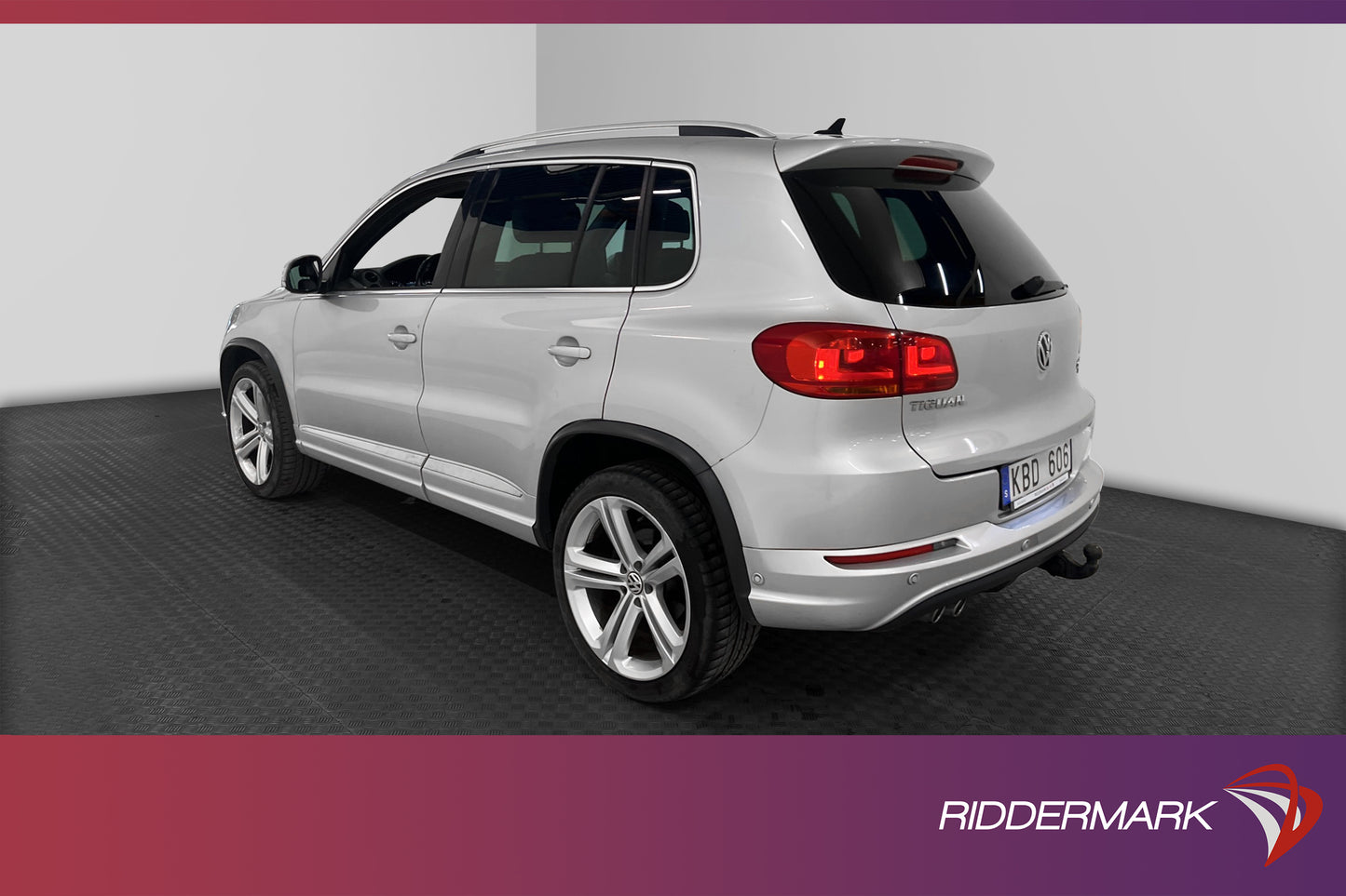 Volkswagen Tiguan TDI 177hk R-line Värmare Pano Skinn Drag