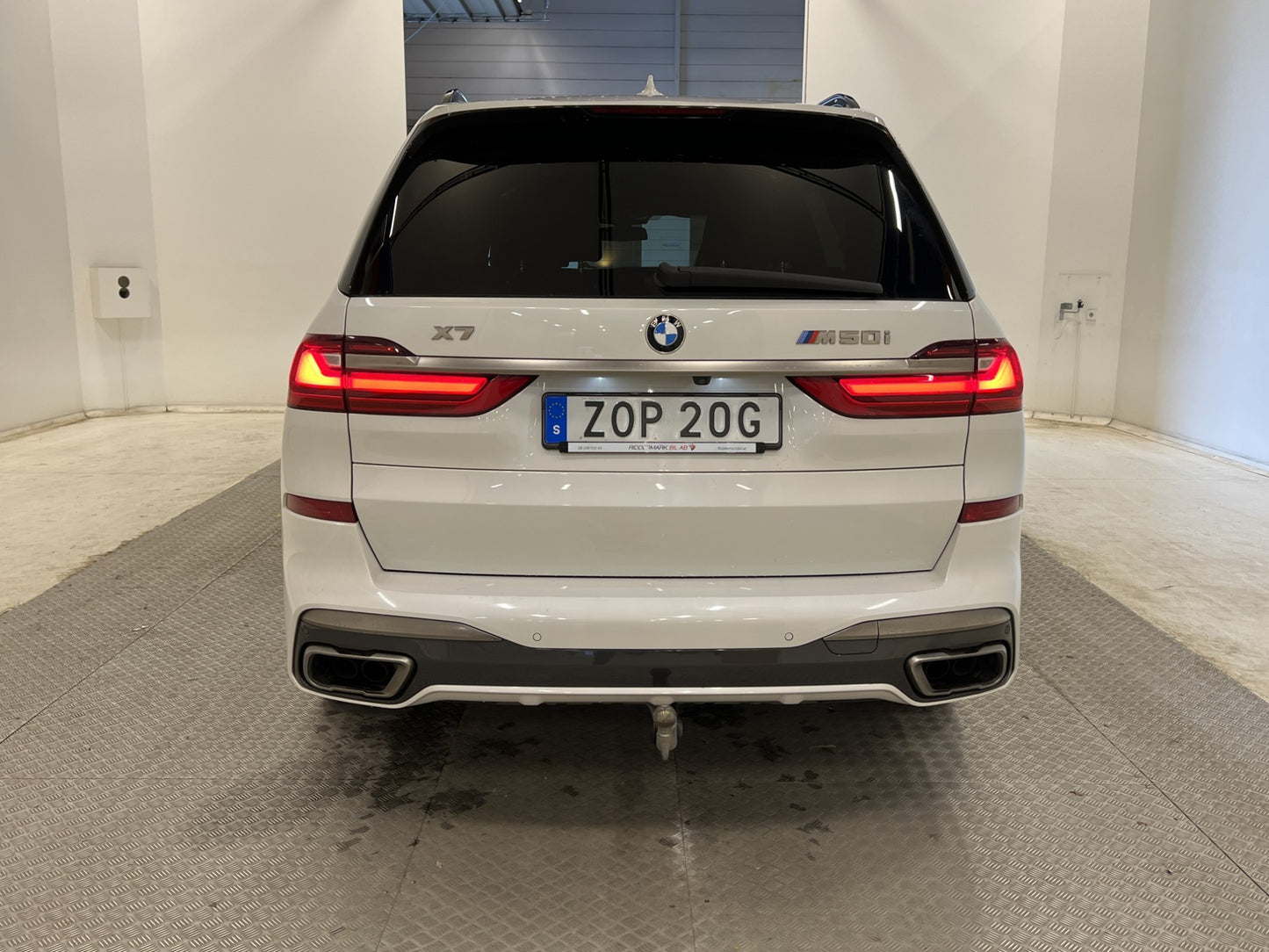 BMW X7 M50i xDrive 530hk Executive Drive Pro B&W 6-sits MOMS