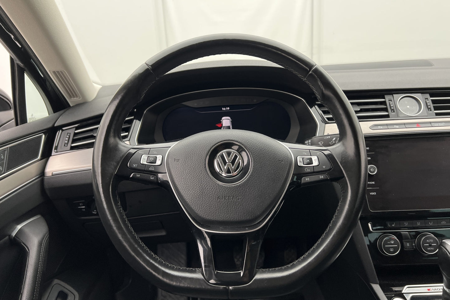 Volkswagen Passat GTS 4M 240hk R-Line Cockpit Värmare Drag