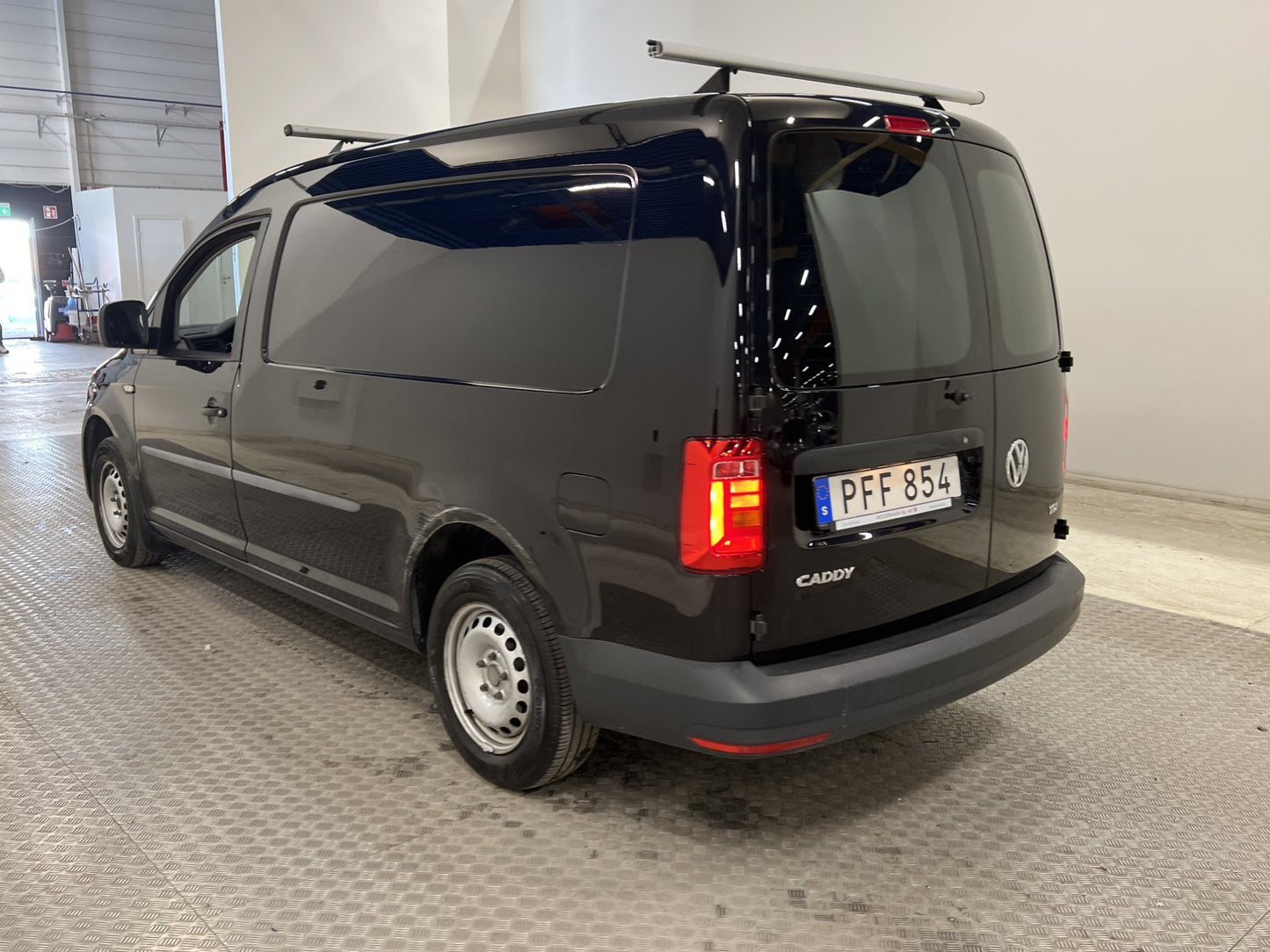 Volkswagen Caddy Maxi 2.0TDI DSG Värmare V-inredd Moms