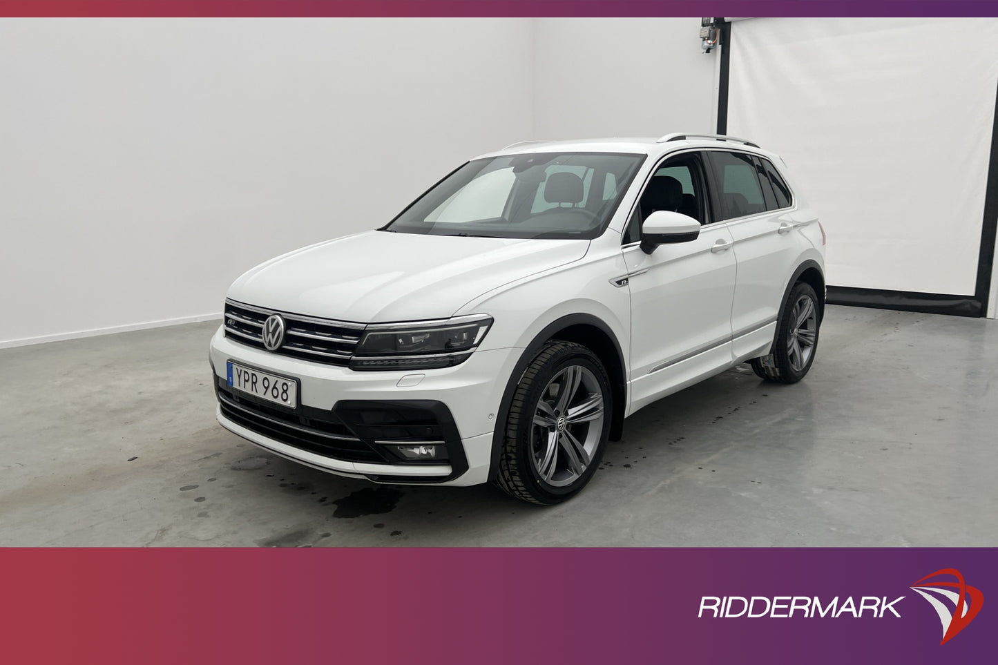 Volkswagen Tiguan 2.0 TSI 220hk 4M R-Line Cockpit Värmare